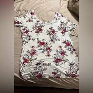 EUC Maurice’s Top - size 2x